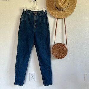 LEVI high waisted taper denim
